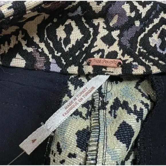 Free People Pants Size 4 Black Brown Gold Women's Straight Leg NWT Cropped - Picture 6 of 13